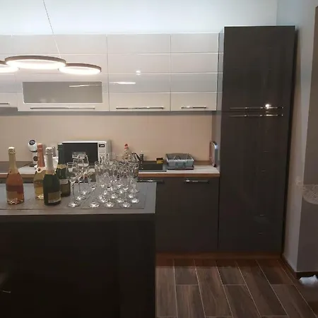 Golden Apartment